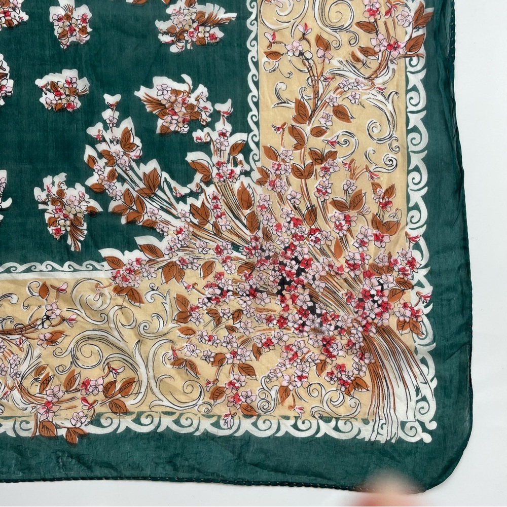 Vintage Silk Scarf Floral FLAWS Green Cream Retro Square Border Women Autumn‎ - Picture 4 of 16